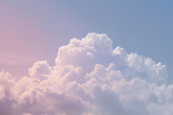 淡い色の積乱雲03｜雲の壁紙/画像素材448